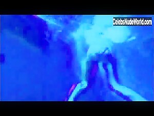 Laura Nativo Sexy, bikini scene in Aquanoids (2003) 17