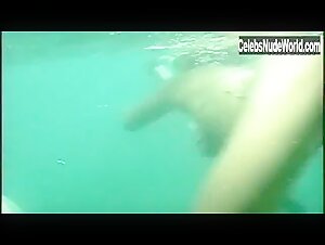 Laura Nativo Sexy, bikini scene in Aquanoids (2003) 2