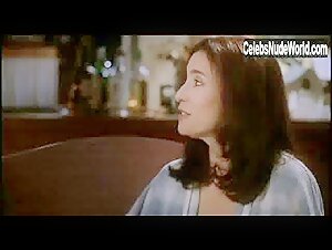 Lindsay Sloane Sexy scene in Seven Girlfriends (1999)