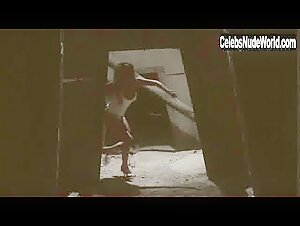 Leyla Milani Cleavage , Bouncing boobs scene in Wrestlemaniac (2006) 5