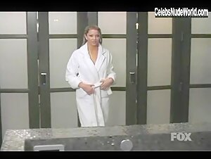 Kristen Renton Blonde , Kissing scene in The O.C. (2003-2006) 1