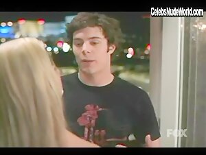 Kristen Renton Blonde , Kissing scene in The O.C. (2003-2006) 15