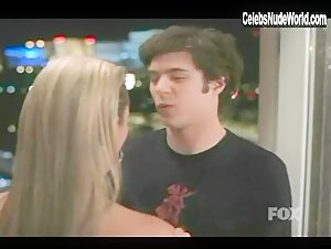 Kristen Renton Blonde , Kissing scene in The O.C. (2003-2006) 19