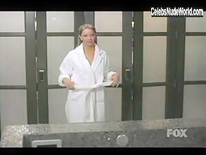 Kristen Renton Blonde , Kissing scene in The O.C. (2003-2006) 2