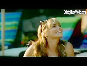 Leyla Milani bikini, Sexy scene in Las Vegas (2003-2008) 8