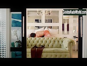 Lindsay Sloane Sexy,underwear scene in Entourage (2004-2011) 8