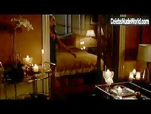 Lindsay Price Sexy scene in Kitchen Confidential (2005-2006) 3