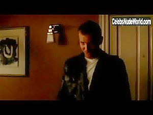 Lindsay Price Sexy scene in Kitchen Confidential (2005-2006) 6