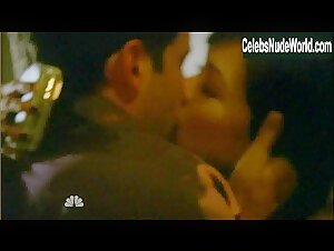 Lindsay Price Sexy,underwear scene in Lipstick Jungle (2008) 2
