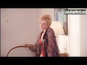 Leah Lail underwear, Sexy scene in V.I.P. (1998-2002) 12