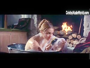 Leigh Taylor-Young breasts, Nude scene in The Buttercup Chain (1970)