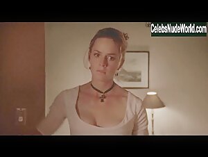 Mariska Hargitay underwear, Sexy scene in Leaving Las Vegas (1995) 2