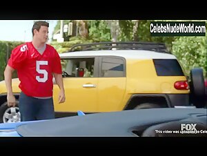 Lea Michele Sexy scene in Glee (2009-2015) 17
