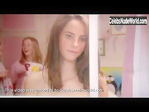 Lisa Backwell, Lily Loveless underwear, Sexy scene in Skins (2007-2011)