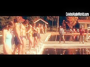 Diane Lane, Elizabeth Perkins, Julie Warner, Kimberly Williams-Paisley Sexy scene in Indian Summer (1993)