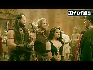 Krystal Vee Sexy Dress , Capture scene in The Scorpion King 3: Battle for Redemption (2012) 14