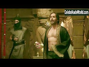 Krystal Vee Sexy Dress , Capture scene in The Scorpion King 3: Battle for Redemption (2012) 2