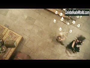 Krystal Vee Blonde , Fighting scene in The Scorpion King 3: Battle for Redemption (2012) 17