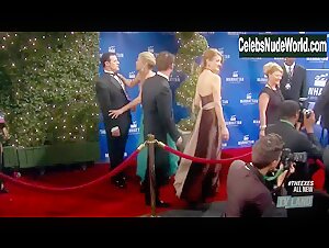 Kristen Johnston Sexy scene in The Exes (2015) 10