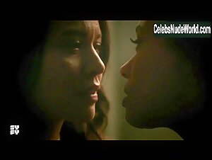 Melissa O'Neil, Melanie Liburd Sexy, lesbian scene in Dark Matter (2015-2017) 17