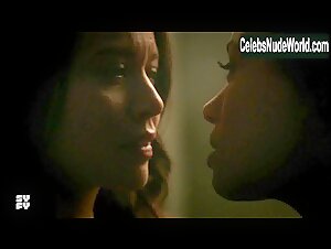 Melissa O'Neil, Melanie Liburd Sexy, lesbian scene in Dark Matter (2015-2017) 18