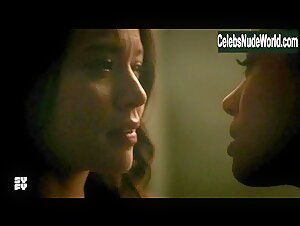 Melissa O'Neil, Melanie Liburd Sexy, lesbian scene in Dark Matter (2015-2017) 20