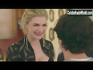 Megan Ferguson Sexy scene in Love (2016-2017)