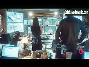 Lindsay Musil, Monica Barbaro, Meagan Tandy, Karissa Tynes bikini, Sexy scene in UnREAL (2015-2018) 3