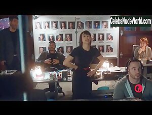 Lindsay Musil, Monique Ganderton in UnREAL (2015-2018) 9