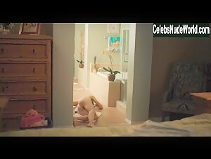 Molly Shannon butt, Nude scene in Other People (2016) 1