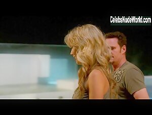 Melissa Ordway underwear, Sexy scene in Entourage (2004-2011) 6