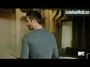Meagan Tandy underwear, Sexy scene in Teen Wolf (2011-2017) 13