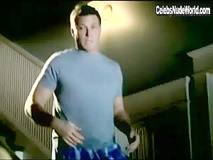 Marla Sokoloff Sexy scene in Desperate Housewives (2004-2011) 5