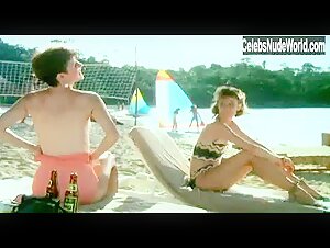 Mary Gross breasts, Nude scene in Club Paradise (1986) 1