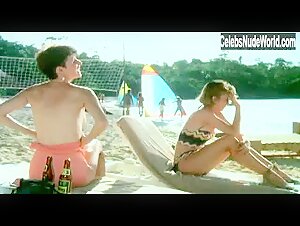 Mary Gross breasts, Nude scene in Club Paradise (1986) 12