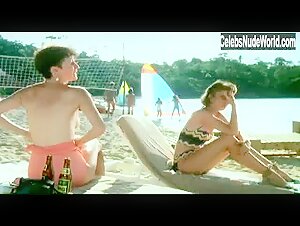 Mary Gross breasts, Nude scene in Club Paradise (1986) 7