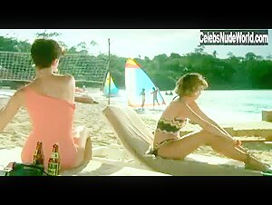 Mary Gross Sexy scene in Club Paradise (1986) 1