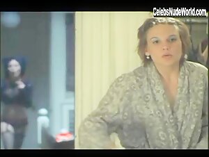 Kathleen Robertson, Maya Stange underwear, Sexy scene in XX/XY (2002) 1