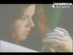 Kathleen Robertson, Maya Stange butt, breasts scene in XX/XY (2002) 12