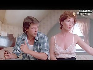Fionnula Flanagan Sexy scene in Youngblood (1986)