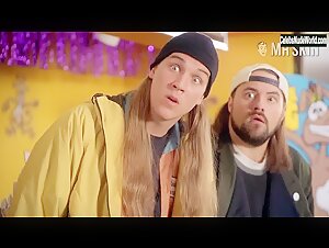 Jennifer Schwalbach Smith Sexy scene in Jay and Silent Bob Strike Back (2001)