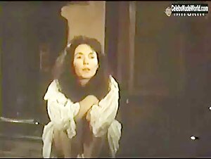 Fionnula Flanagan breasts, Nude scene in James Joyce's Women (1985) 10