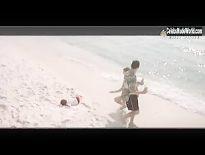 Francie Swift bikini, Sexy scene in World Traveler (2001) 7