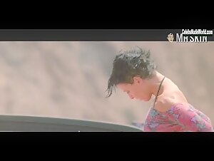 Lori Petty bush, Nude scene in Point Break (1991) 3