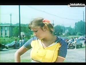 Jennifer Hetrick Sexy, bikini scene in Squeeze Play (1980) 16