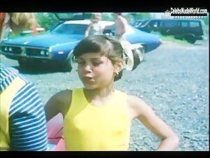 Jennifer Hetrick Sexy, bikini scene in Squeeze Play (1980) 19