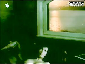 Iris Berben Nude, butt scene in Das Viereck (1987) 16
