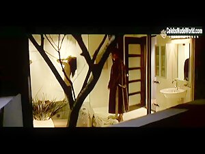 Kim Hye-soo breasts, Nude scene in Hypnotized (2004) 9