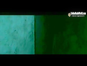 Kang Hye-jung breasts, Nude scene in Oldboy (2003) 4