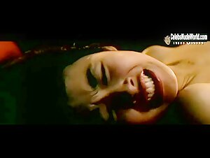 Kang Hye-jung butt, Nude scene in Oldboy (2003) 4